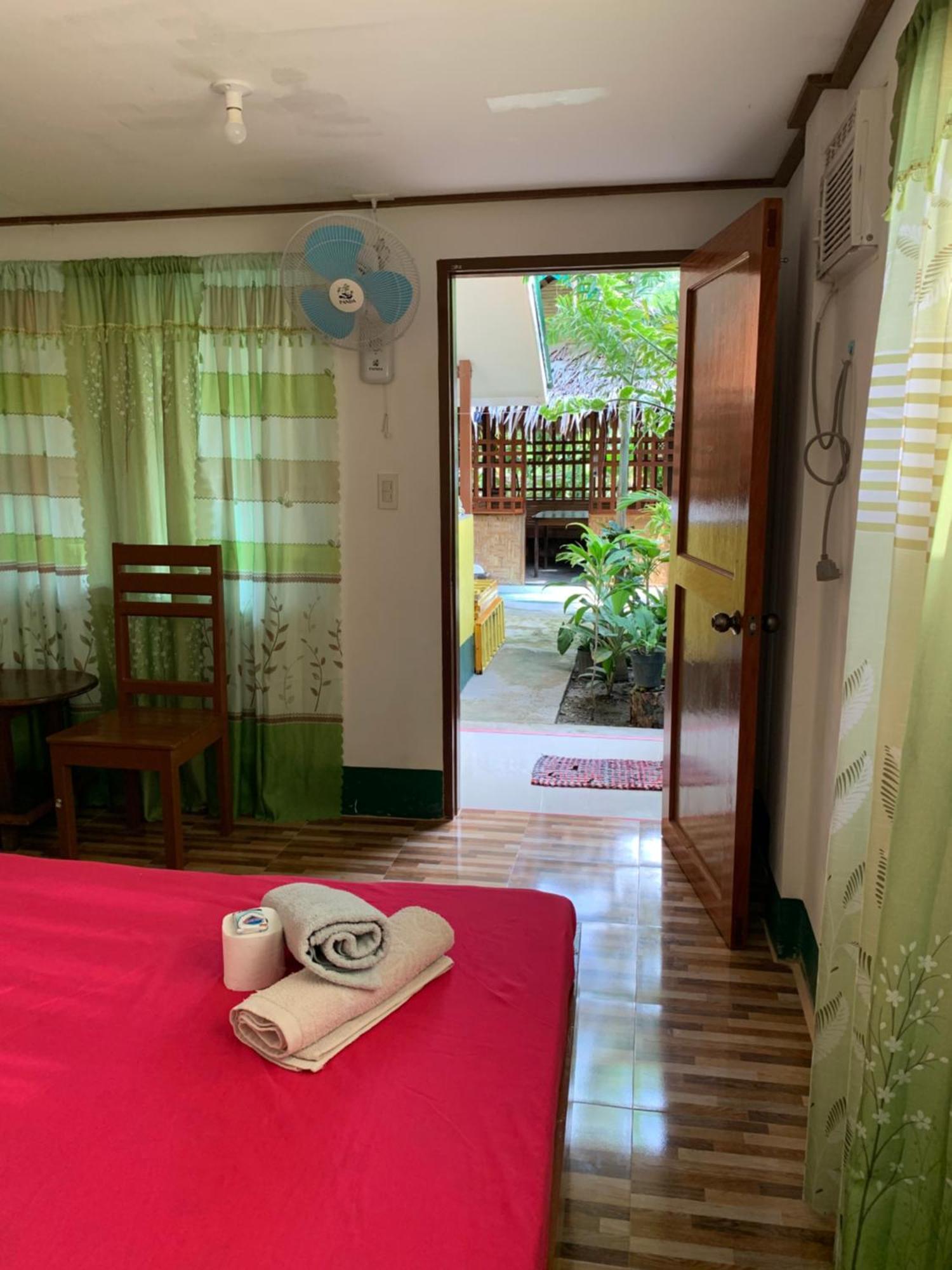 Divinagracia Cottages San Vicente  Zewnętrze zdjęcie